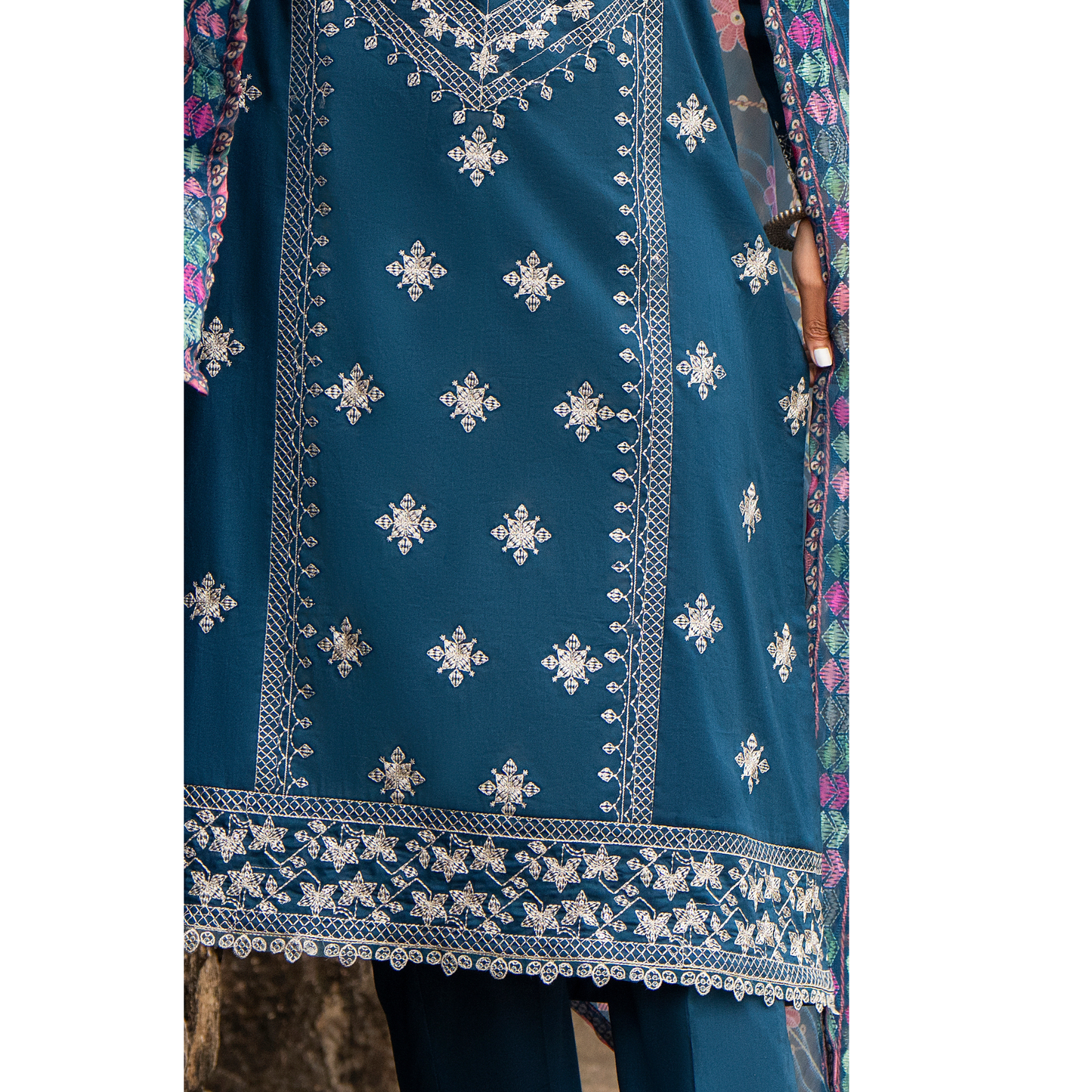 UCA-16 3 Pc Embroidered Cotton Lawn Ready to Wear Eid Collection by Casuallite