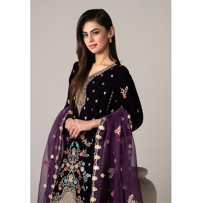 RA-27 Dastan e Eid Embroidered Velvet Collection | Embroidered 3 Piece Festive Ready to Wear by Raniya.h