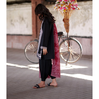 UCA-40 Summer Travels Embroidered Cotton Collection by Casuallite | Ready to Wear Pakistani Asian clothes