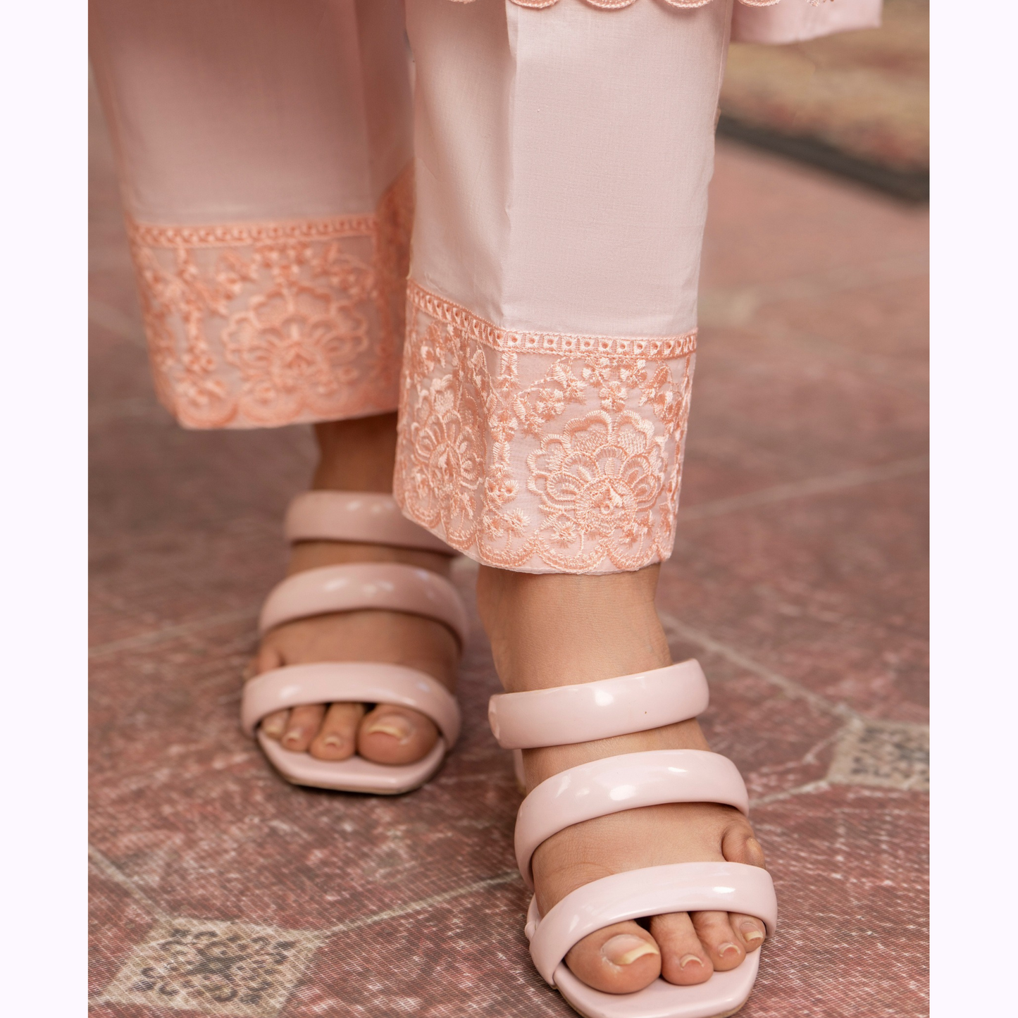 UKC-18 Embroidered Cambric Cotton Ready to Wear 3 Pc - Karma Collection