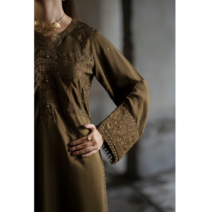 UCA-28 "Sham" Embroidered Silk Viscose Ready to Wear Collection by Casuallite