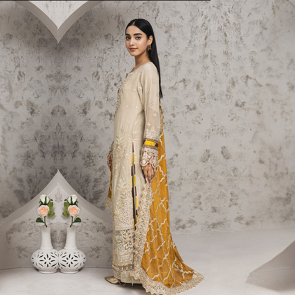Luxury Handwork Embroidered Dress with Chiffon Dupatta 3 Pc | Winter Collection | Rangz | UMRGZ4000