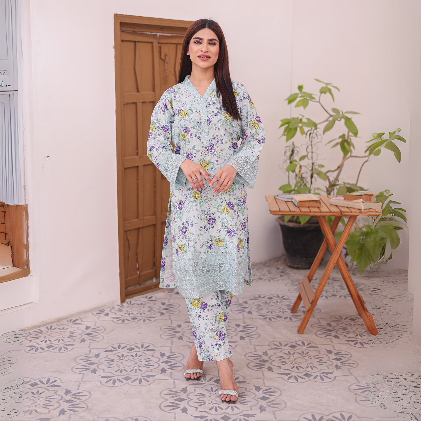 2 Pc Embroidered floral Printed Khaddar Pakistani Co-Ords Set | Ready to wear| Naubahar | UMNAU0900