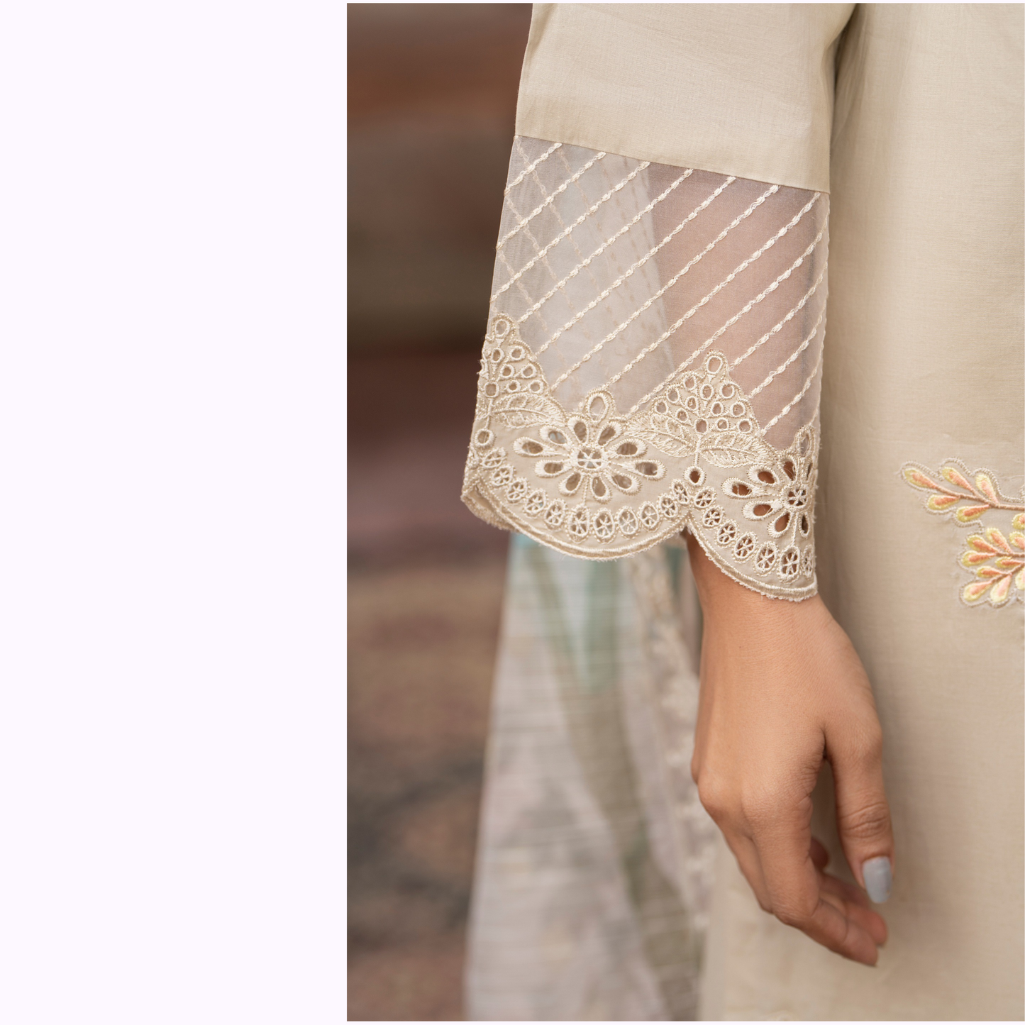 UKC-16 Embroidered Cambric Cotton Ready to Wear 3 Pc - Karma Collection