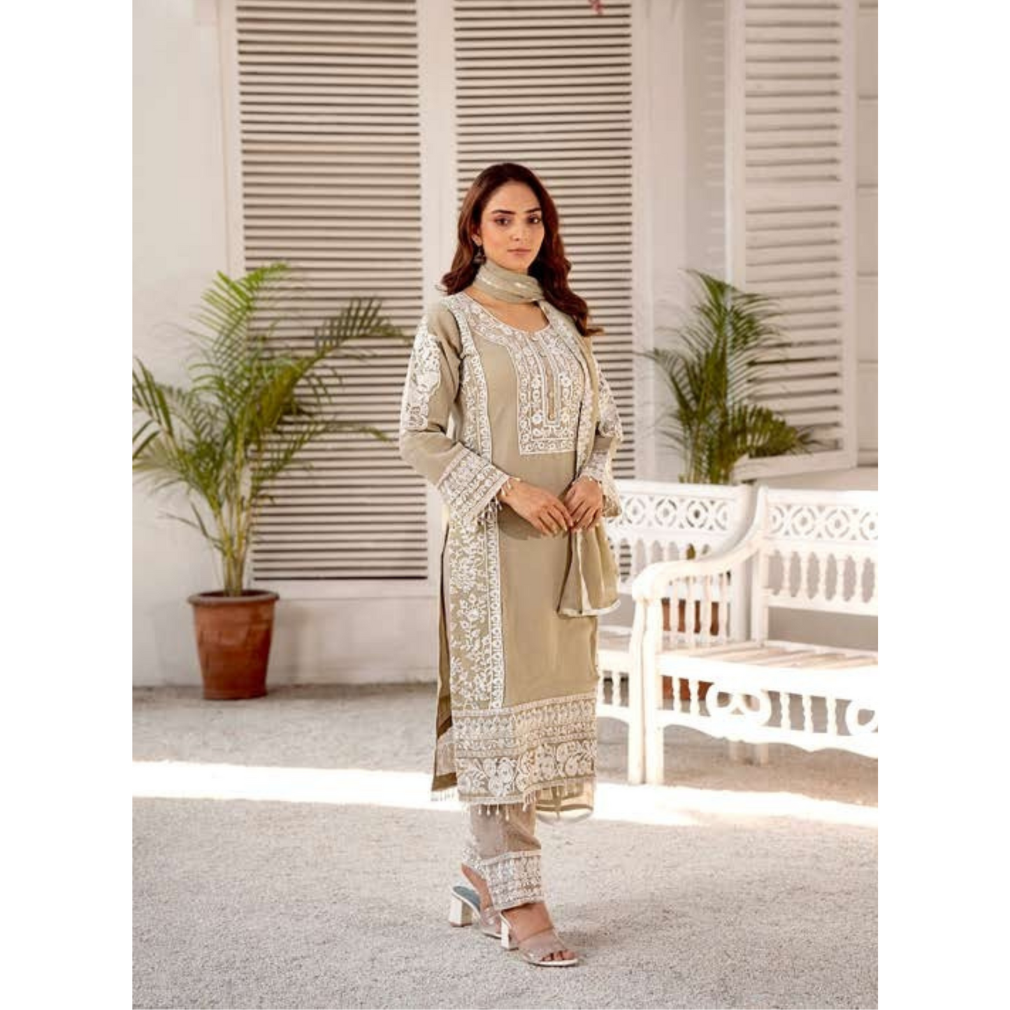 UMRZ-43 Luxury Handwork Embroidered Chiffon Dress 3 Pc |Ready to Wear| Rangz