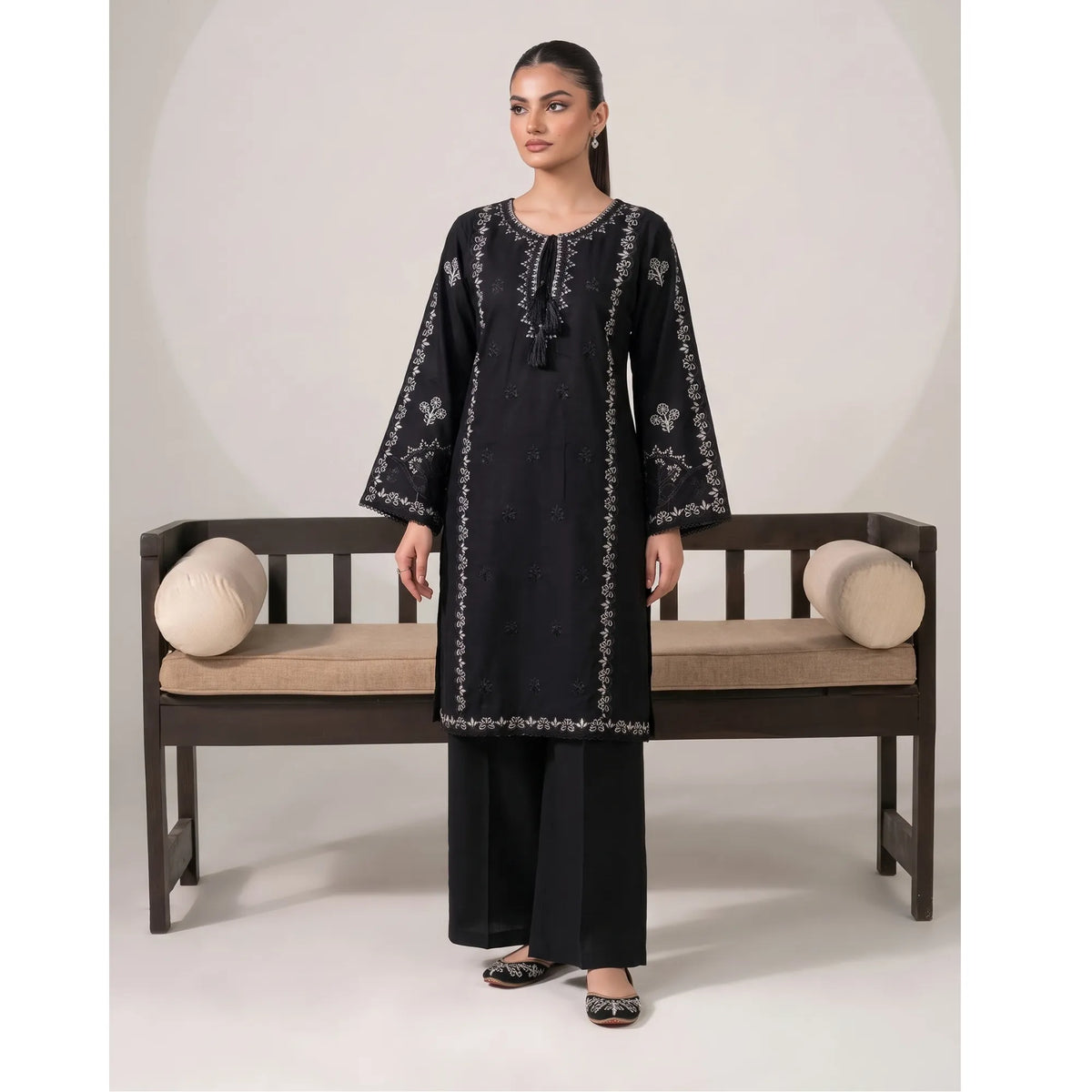 UA-305 Embroidered Dhanak Co-Ord set | Umnaa - Black
