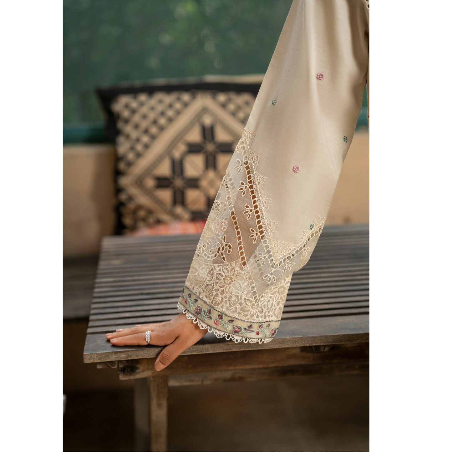 UCA-29 "Misha" Embroidered Linen Ready to Wear Winter Collection by Casuallite