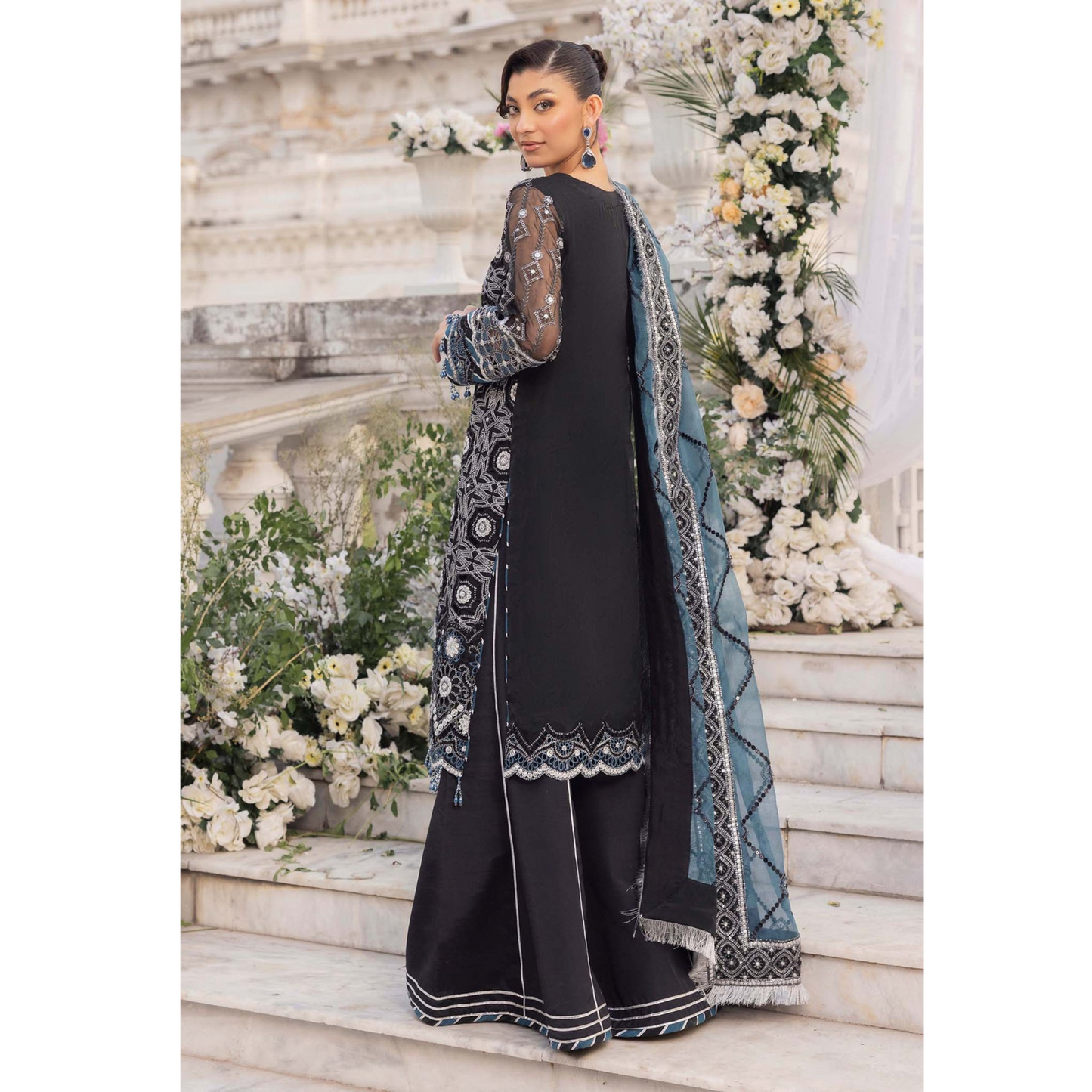 UTT-11 "Jab We Met" Embroidered Luxury festive 3 Pc Pakistani Dress by Traditional Thread