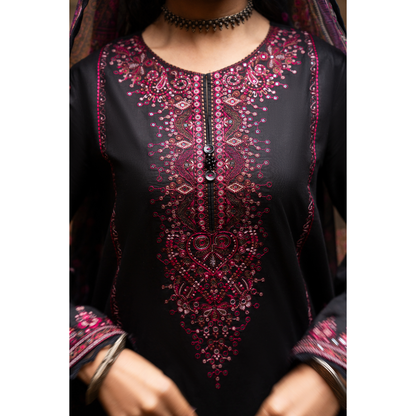 UCA-17 3 Pc Embroidered Lawn Ready to Wear Collection by Casuallite