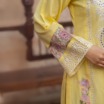 UKC-19 Chikenkari Cambric Cotton Ready to Wear Eid Collection 3 Pc - Karma Collection