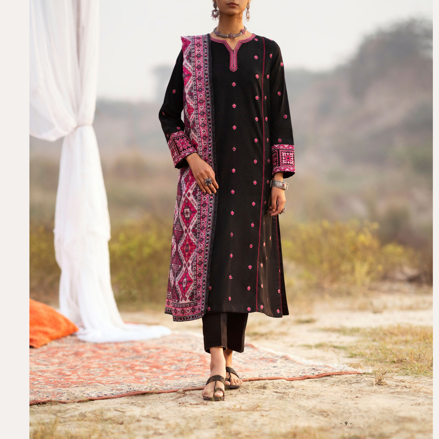 3 Pc Embroidered Khaddar Ready to Wear Collection by Casuallite | UMCAE0901