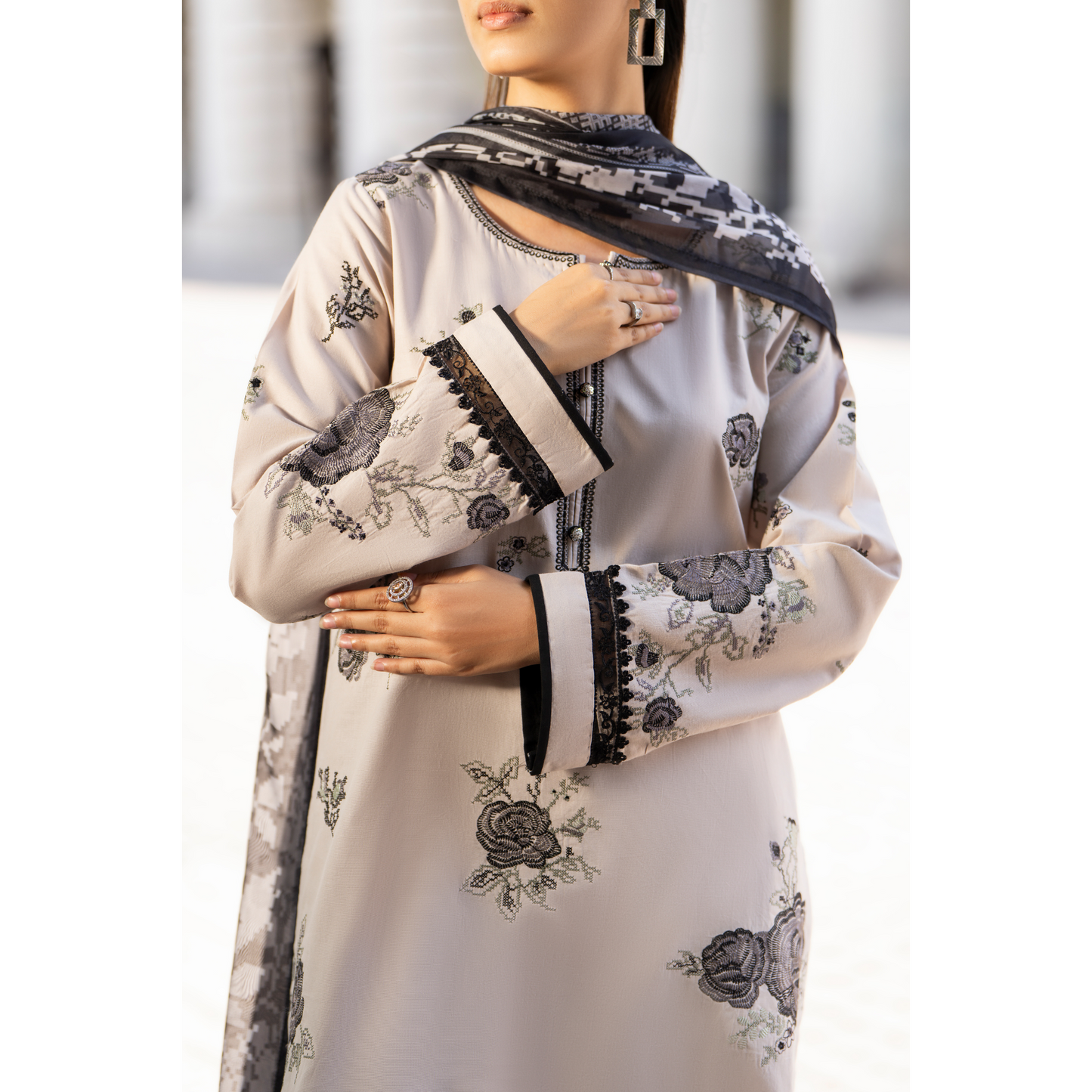 UCA-22 3 pc Summer Cotton Lawn Monochrome Collection | Ready to Wear | Casuallite