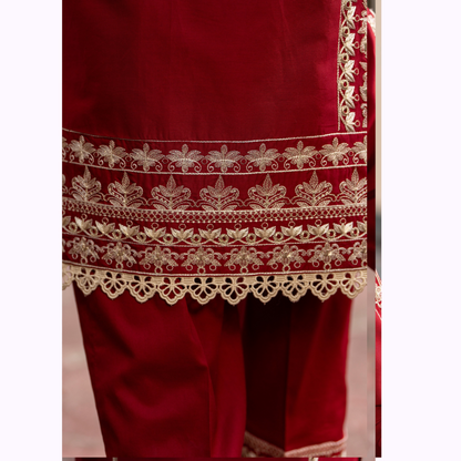 UKC-28 Embroidered Cambric Cotton Ready to Wear 3 Pc - Karma Collection