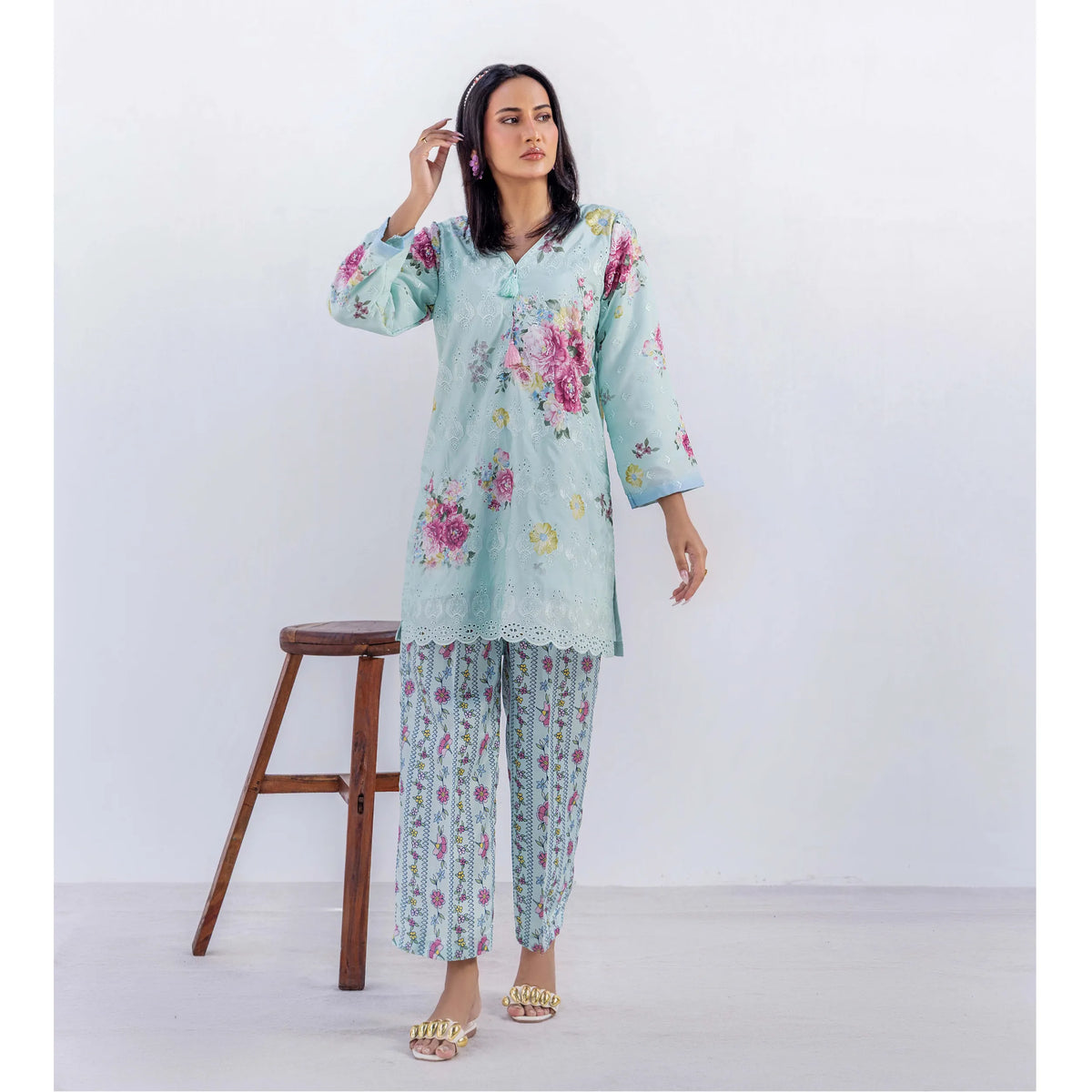 UAL-01 Chikankari Lawn Co-Ord Set | Adan's Libas