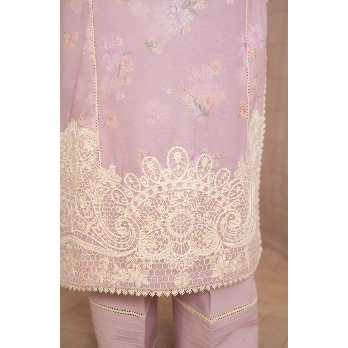"Flora" Embroidered Lawn 3 Pc Collection | Karma Collection