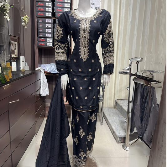 Embroidered Dhanak Dress with Pashmina Shawl | Ready to Wear Winter Collection UMNAA