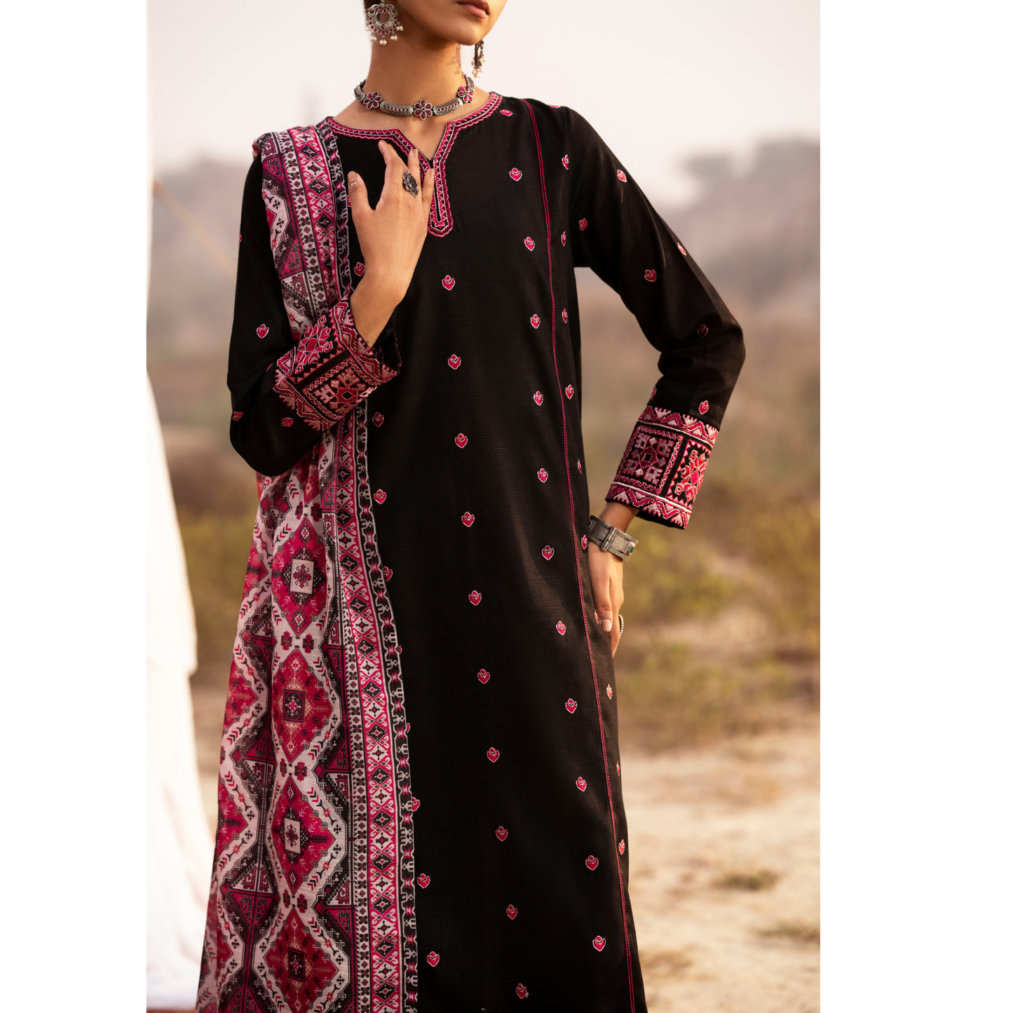 3 Pc Embroidered Khaddar Ready to Wear Collection by Casuallite | UMCAE0901