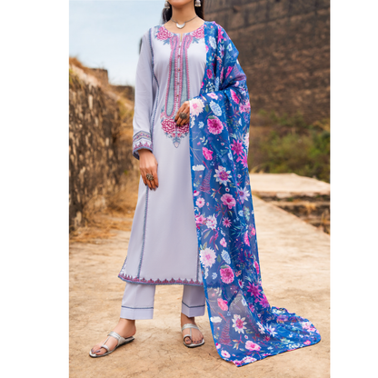 UCA-17 3 Pc Embroidered Lawn Ready to Wear Collection by Casuallite
