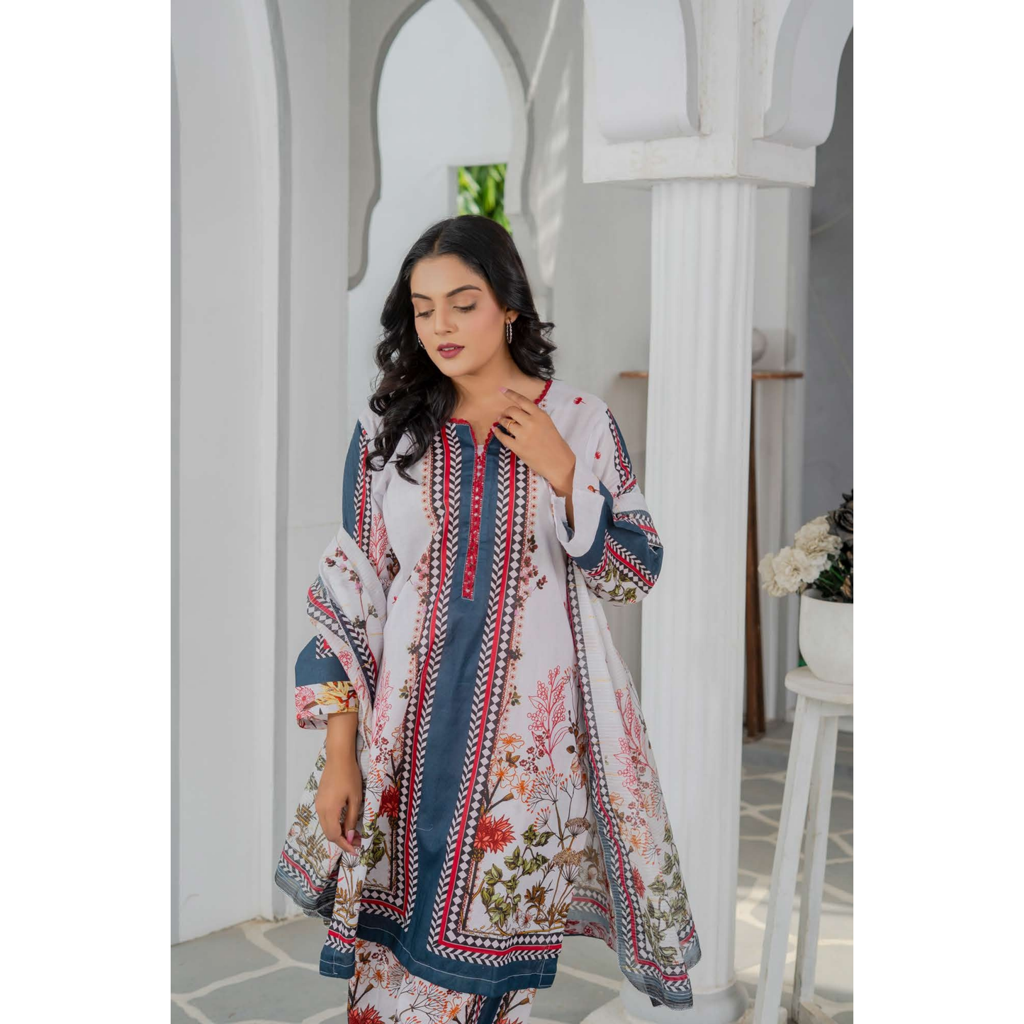 UMRZ-46 3 Pc Pakistani Printed  Summer Lawn Collection by Rangz
