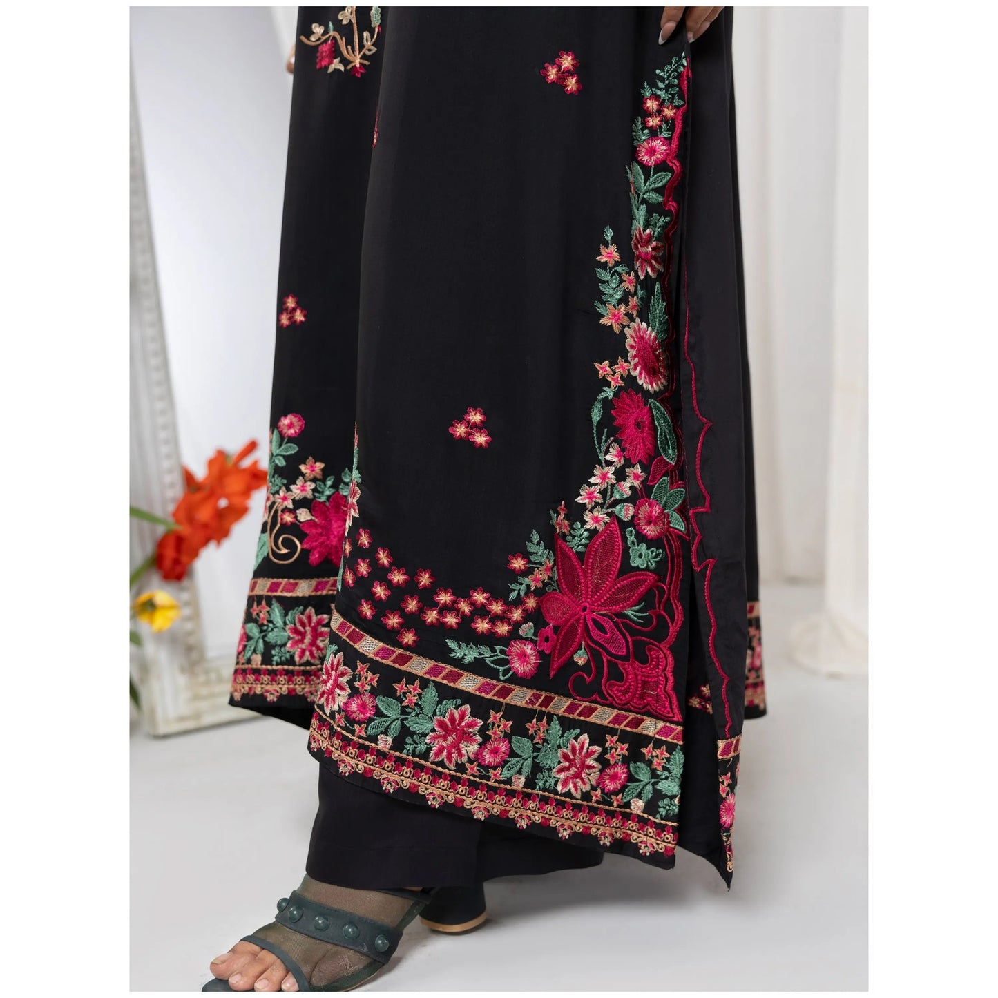 UTT-22 Embroidered Viscose Linen Kaftan Style 2 Piece Co Ord Set Collection by Traditional Thread