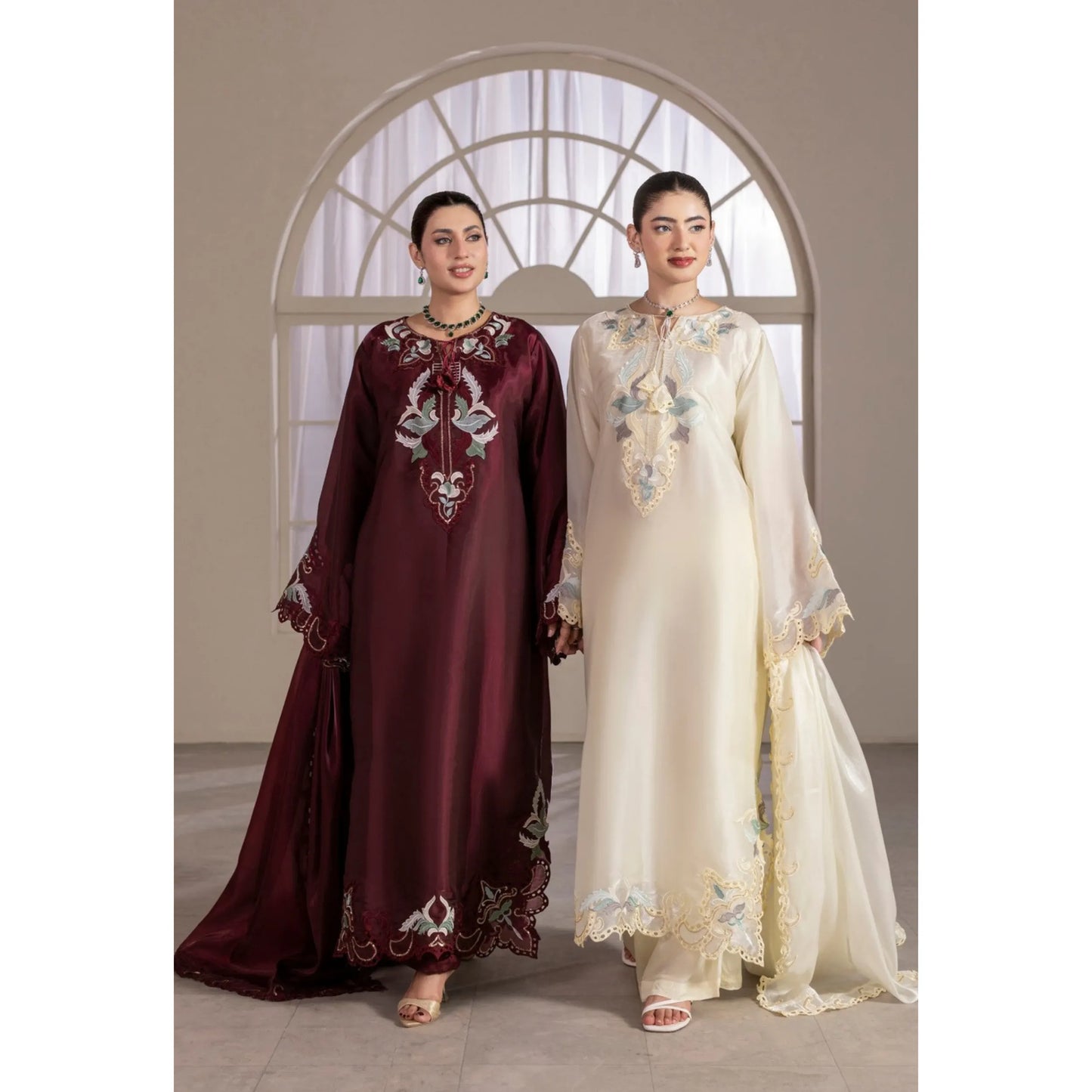 UA-203 Embroidered Festive kaftan Silk Collection by Umnaa | Pakistani Trendy Kaftan Asian Clothing