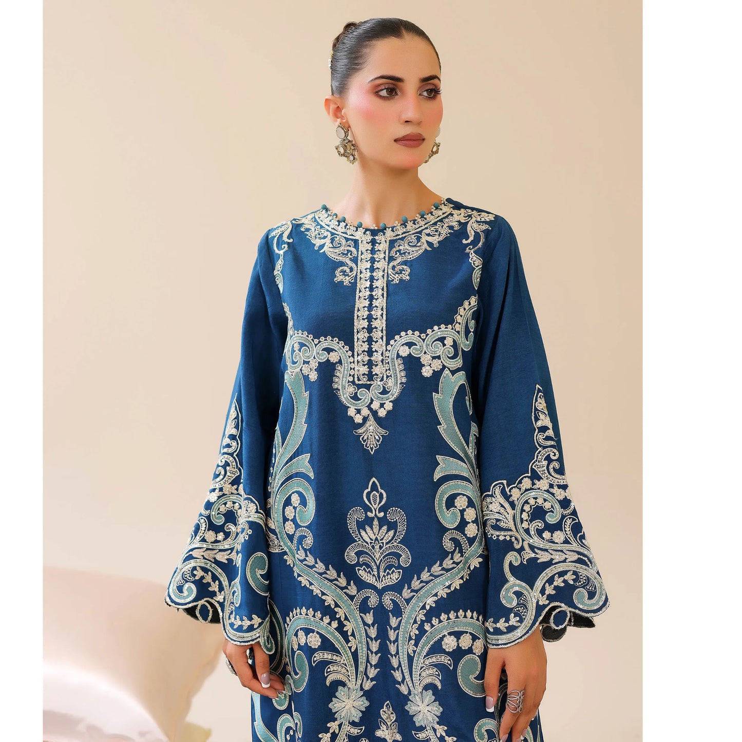 UAL-02 Embroidered Kaftan Raw Silk Co-Ord Set 2 Pc | Adan's Libas
