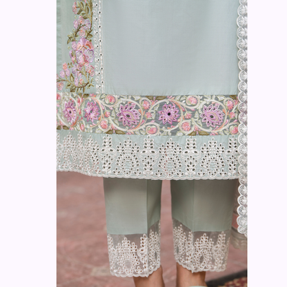 UKC-19 Chikenkari Cambric Cotton Ready to Wear Eid Collection 3 Pc - Karma Collection