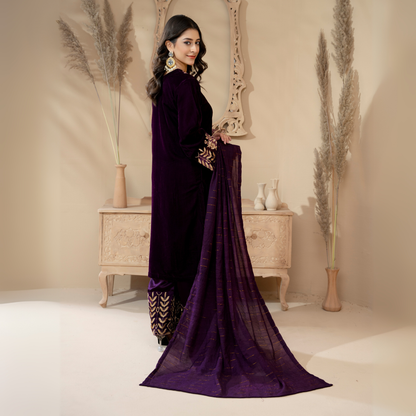 3 Pc Luxury velvet Dress | Winter Collection | Raniya.h | UMRAH01001
