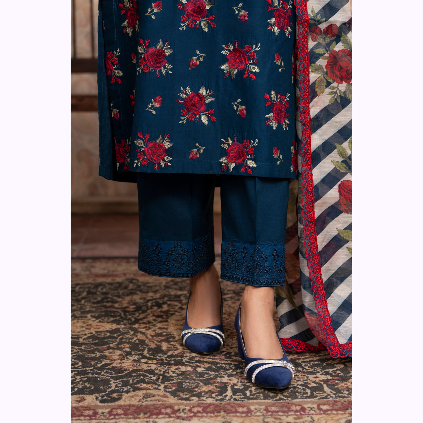UKC-15 Chikenkari Cambric Cotton Ready to Wear Eid Collection 3 Pc - Karma Collection
