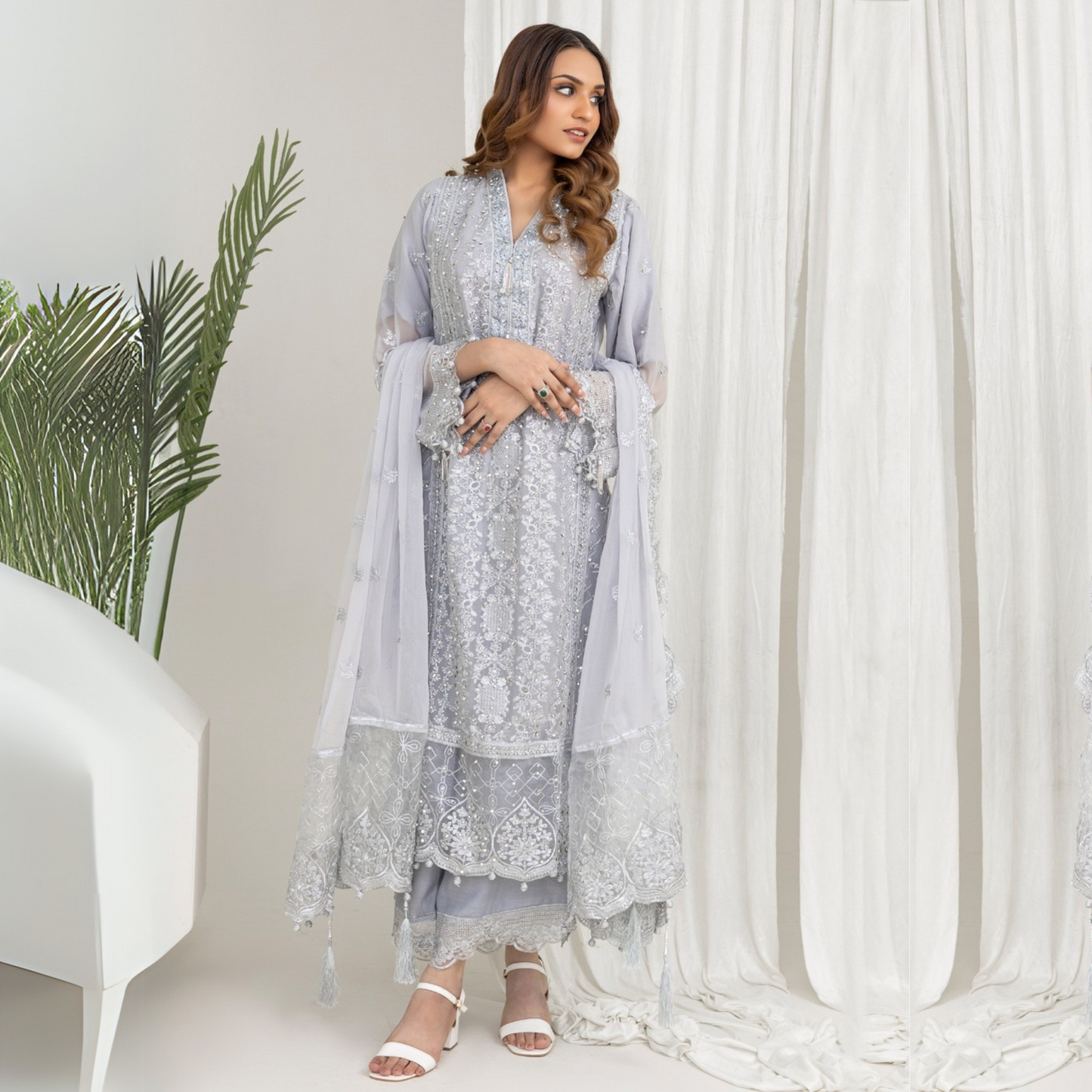 Luxury Embroidered Chiffon Dress 3 Pc | Winter Collection | Rangz | UMRGZ3601