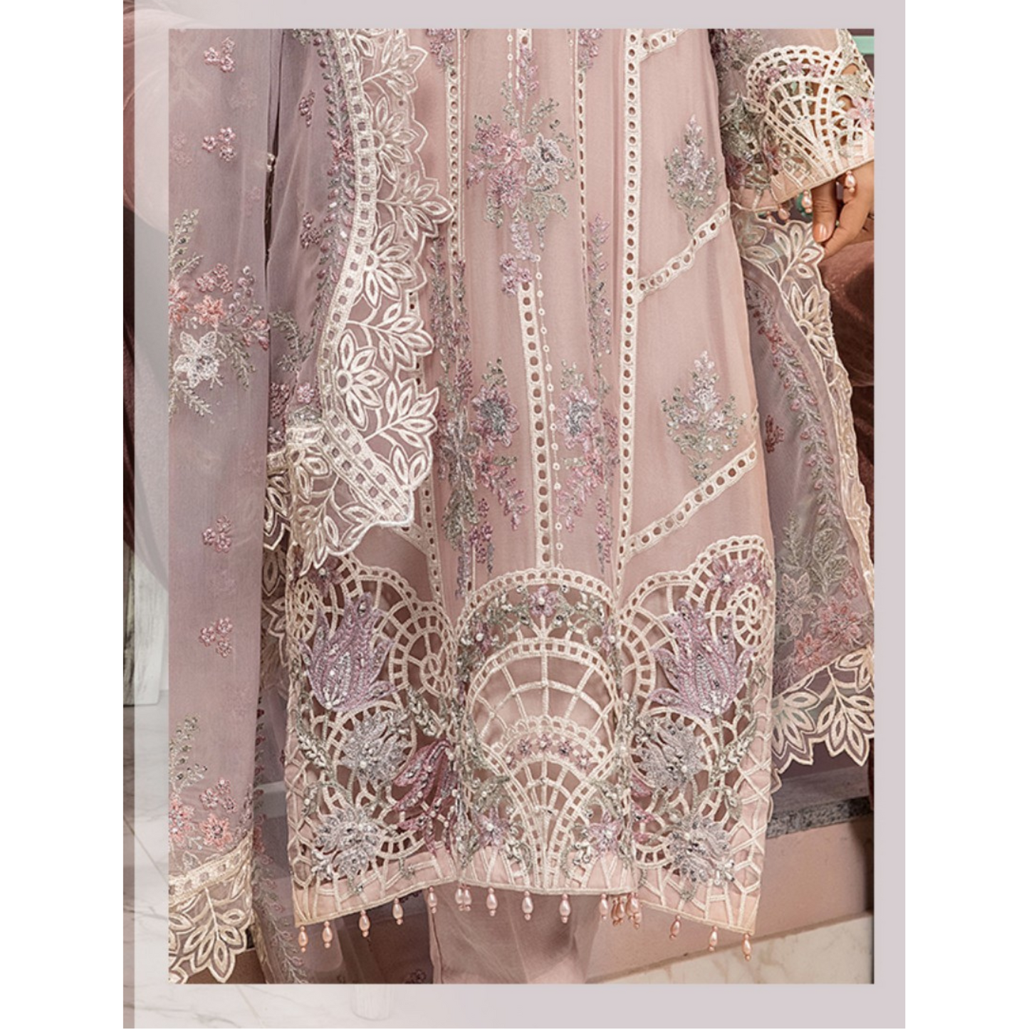 UTT-03 Embroidered Luxury Chiffon 3 Pc Pakistani Dress | Ready to wear | Traditional Thread