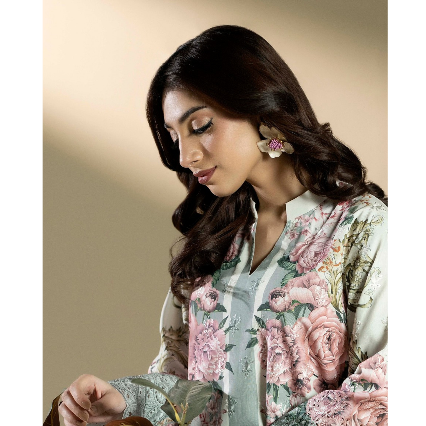 UTT-16 "AMALTAS" winter Slub Embroidered Printed Co-Ords set | Ready to Wear Pakistani | Traditional Thread