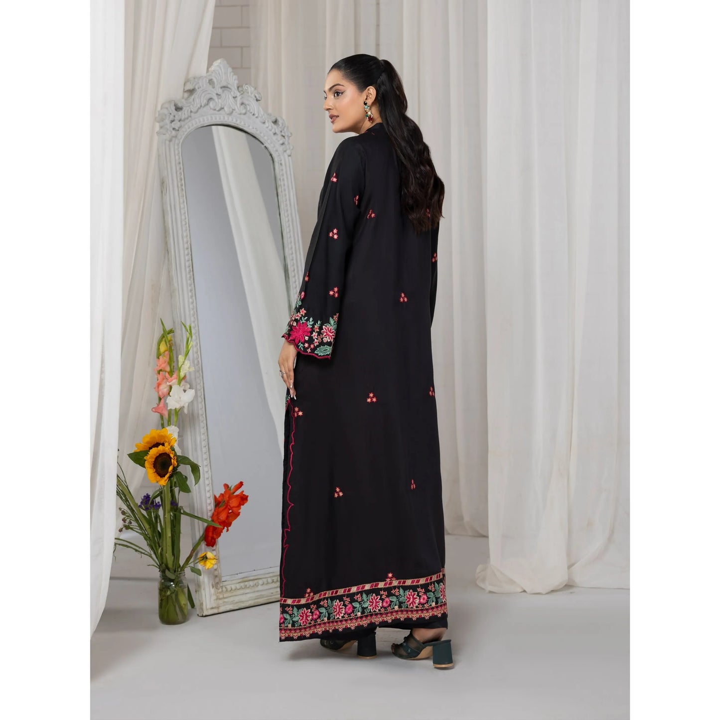 UTT-22 Embroidered Viscose Linen Kaftan Style 2 Piece Co Ord Set Collection by Traditional Thread