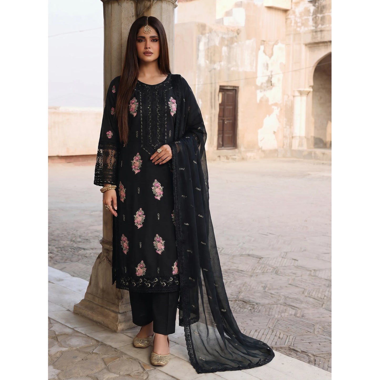 UA-201 Embroidered Cotton Festive Collection By Umnaa | Ready to Wear Pakistani Asian clothes