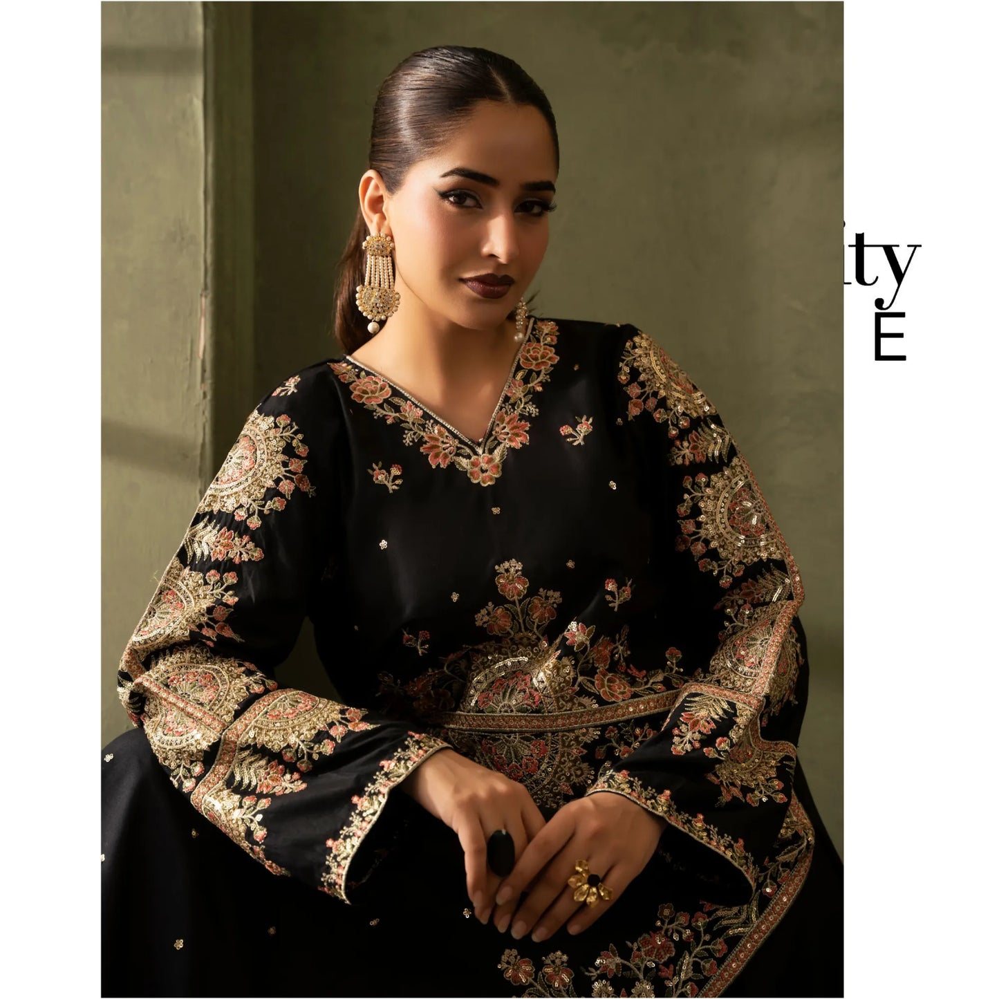 UTT-24 "Ethnic Essence" Luxury Viscose 2 Pc Collection | Traditional Thread