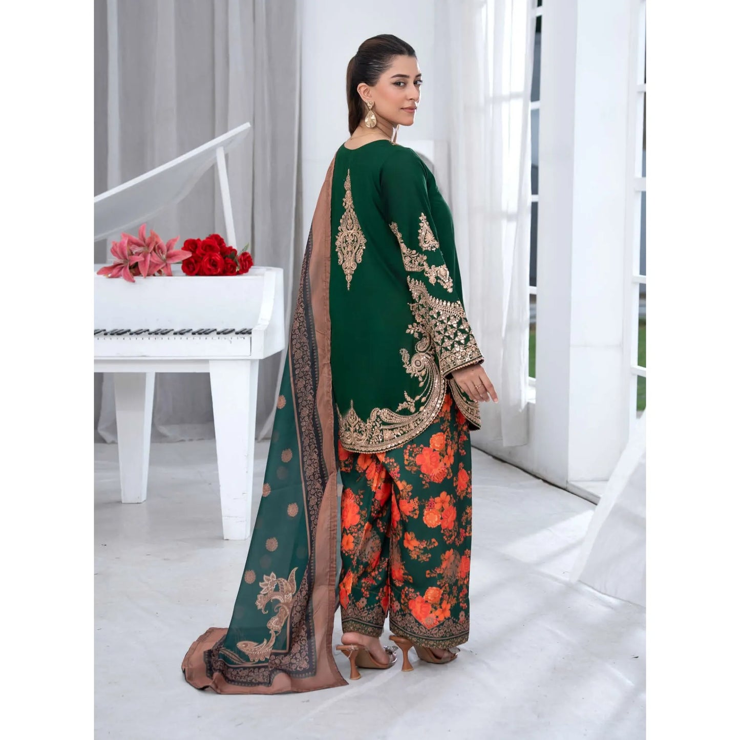 UTT-25 " Ethnic" Cambric Cotton 3 Pc Collection | Traditional Thread