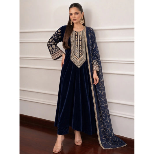 UA-324 Embroidered Velvet Kaftan 3 Pc | Umnaa
