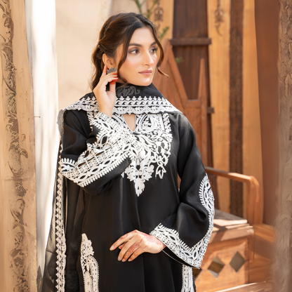 UA-61 Embroidered Viscose Linen 3 Pc Pakistani Dress | UMNAA