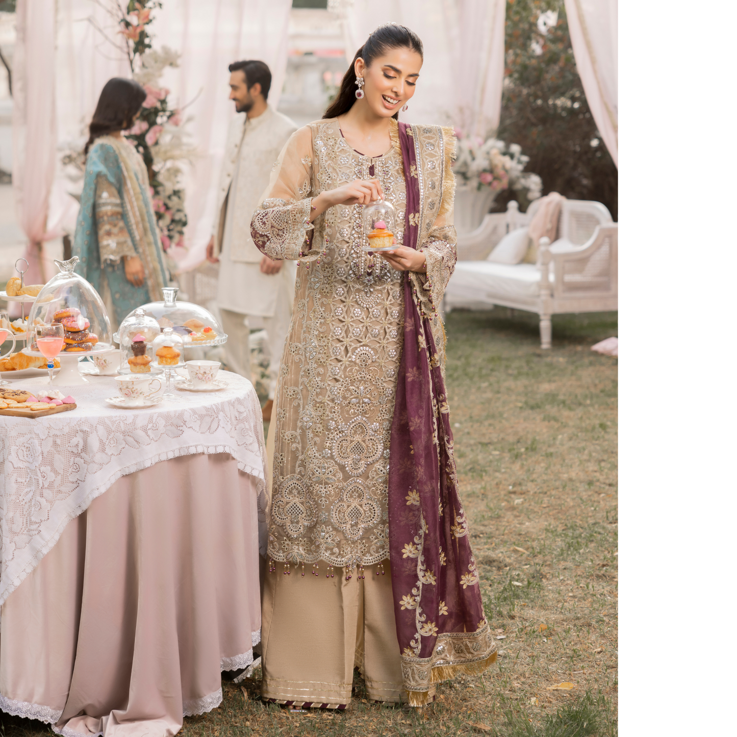 UTT-04 Embroidered Luxury festive 3 Pc Pakistani Dress | Ready to wear | Traditional Thread