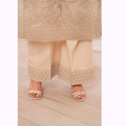 3 Pc Printed Floral Embroidered Trendy farshi Shalwar Collection karma collection