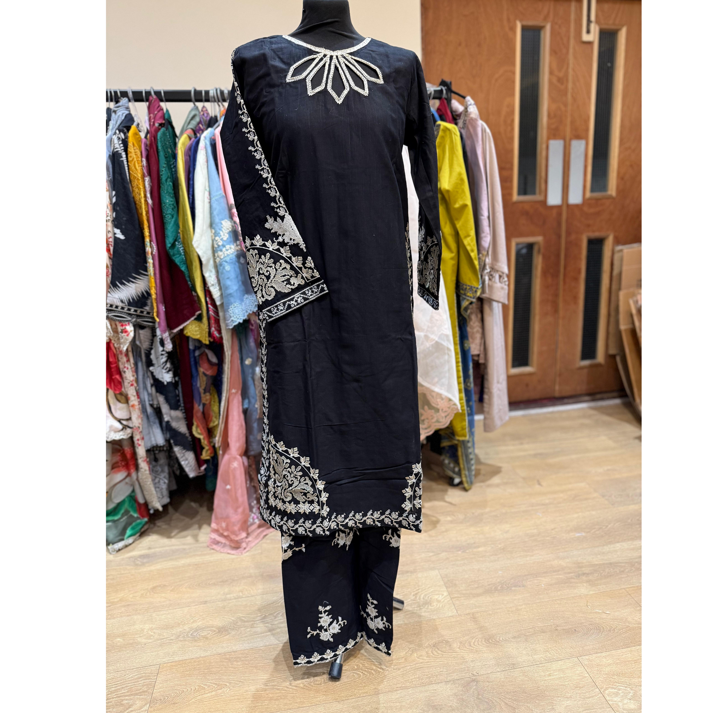 2 Pc Embroidered Khaddar Co-Ord Set  | Ready to wear| Hayats