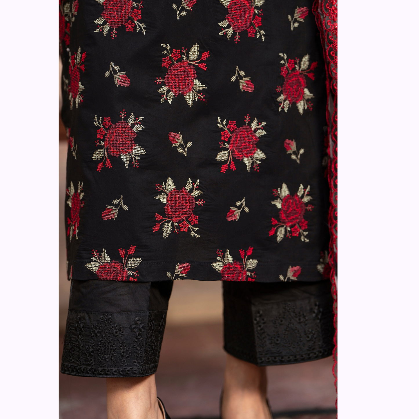 UKC-15 Chikenkari Cambric Cotton Ready to Wear Eid Collection 3 Pc - Karma Collection