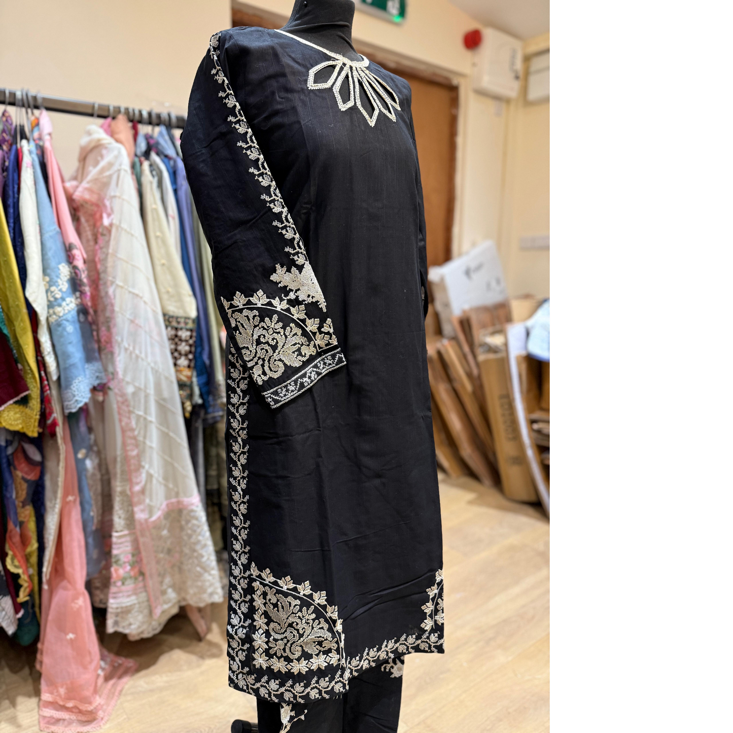 2 Pc Embroidered Khaddar Co-Ord Set  | Ready to wear| Hayats