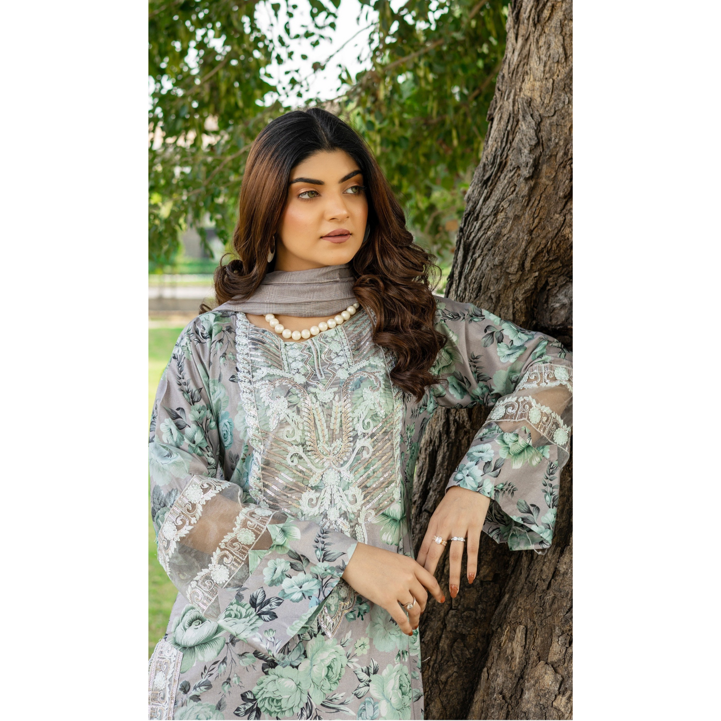 Winter Linen Printed Handwork Embroidered Dress 3 Pc |Ready to Wear| Rangz | UMRGZ3700