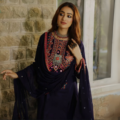 3 Pc Embroidered Linen Dress With Chiffon Dupatta | UMNAA