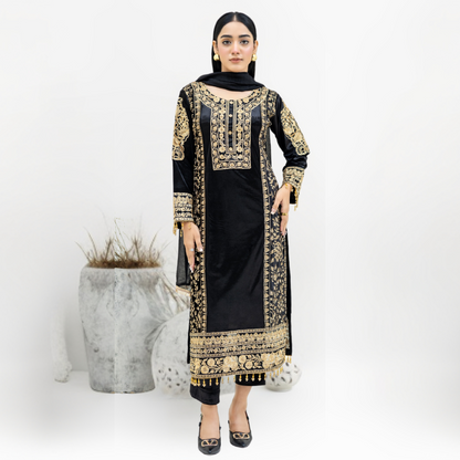 Luxury Embroidered Velvet Dress with Chiffon Dupatta 3 Pc | Winter Collection | Rangz | UMRGZ3900