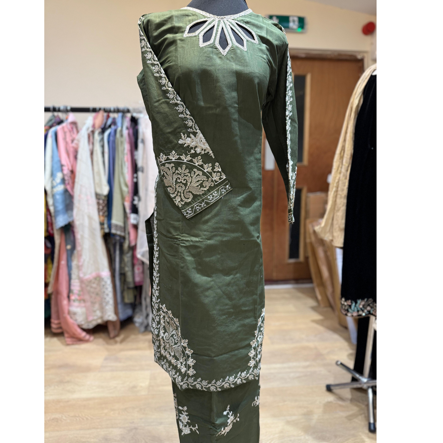 2 Pc Embroidered Khaddar Co-Ord Set  | Ready to wear| Hayats
