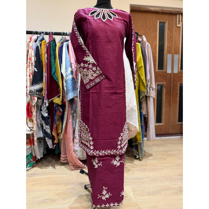 2 Pc Embroidered Khaddar Co-Ord Set  | Ready to wear| Hayats