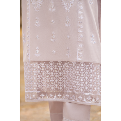 UCA-17 3 Pc Embroidered Lawn Ready to Wear Collection by Casuallite