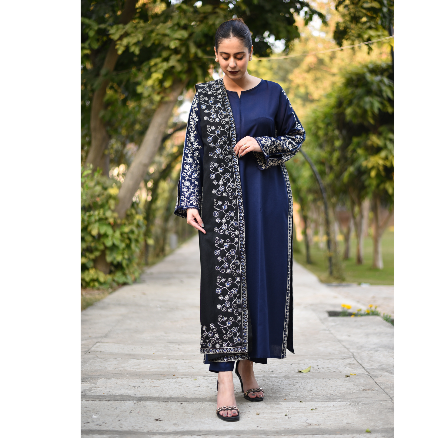 UA-29 3 Pc Embroidered Dhanak Dress with Embroidered Dhanak Shawl Pakistani Dress | UMNAA
